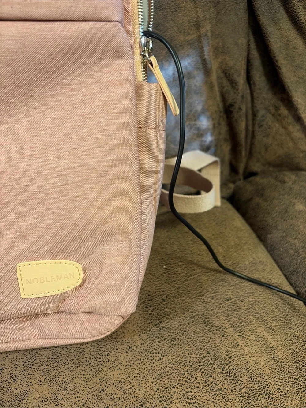 NOBLEMAN Backpack for women and man,Waterproof travel work Beige -pink Plus  USB